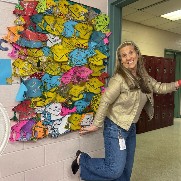 Meet your Posher, Lori
Soon I will begin 
And when I do,,,, - Picture 1 of 12